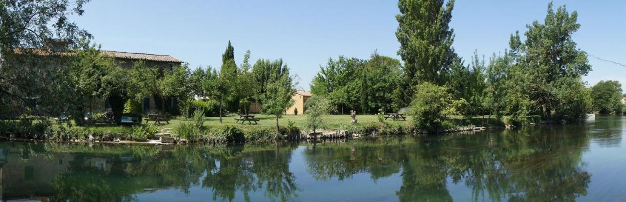 Bed and Breakfast Mas Le Pont Des Aubes Л'Иль-сюр-ла-Сорг Экстерьер фото