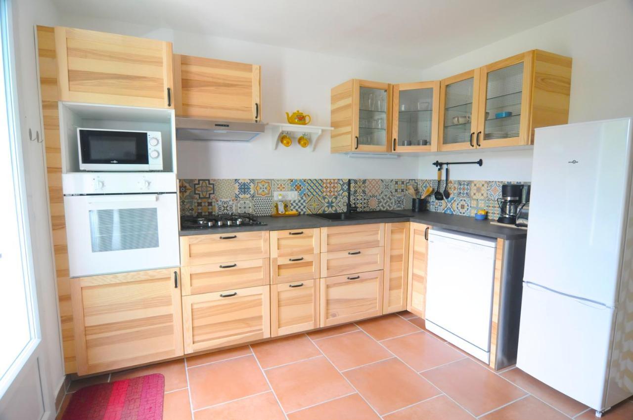 Bed and Breakfast Mas Le Pont Des Aubes Л'Иль-сюр-ла-Сорг Экстерьер фото